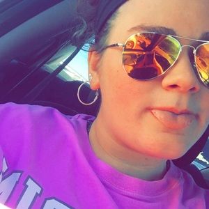 Meet your Posher, Johnna